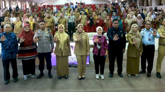 Wakil Wali Kota Makassar, Fatmawati Rusdi saat menerima kunjungan tim verifikasi KLA 2023 di Ruang Sipakatau, Balaikota Makassar, Selasa (13/6/2023). (Foto: Istimewa)
