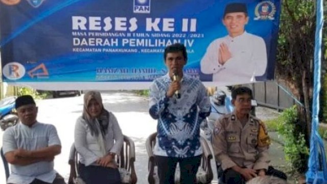 Anggota DPRD Makassar, Hamzah Hamid melaksanakan reses masa sidang kedua tahun anggaran 2022-2023 di Jalan Abadi, Kelurahan Karuwisi, Makassar, Rabu (12/4/2023). (Foto: Istimewa)