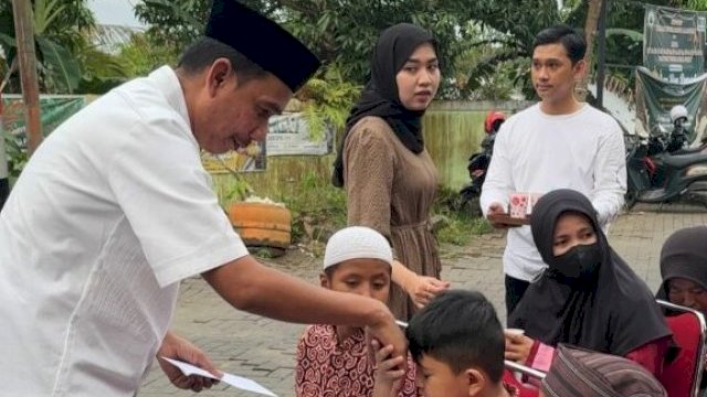 Ketua DPRD Makassar, Rudianto Lallo menghadiri undangan buka puasa bersama di Kompleks Pesona, Kelurahan Bangkala, Kecamatan Manggala, Minggu (16/4/2023). (Foto: Istimewa)