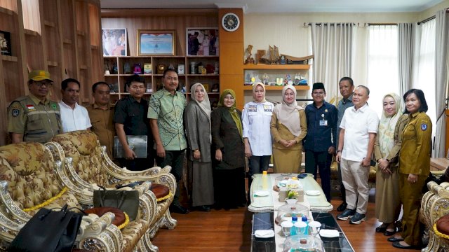 Rombongan Komisi B DPRD Provinsi Sulawesi Selatn saat berkunjung ke ruang Luwu Utara.