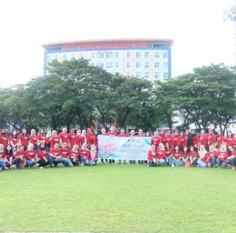 Perdoksi Cabang Makassar Gandeng Departemen Dermatologi dan Venereologi FK Unhas Gelar Baksos di Bantaeng