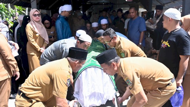 Pelepasan jenazah Lurah Kappuna.