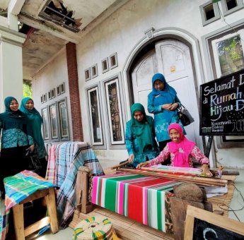 Produk Rajutan Khas Gowa Diminta Ditampilkan di HKG PKK Sulsel