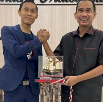 Sesama Alumni Unhas, Rudianto Lallo dan Sekretaris Dubes Kazakhstan Saling Puji