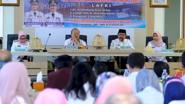 Wakil Bupati Gowa Abd. Rauf Malaganni saat menerima Tim Akreditasi, di Aula Pertemuan RSUD Syekh Yusuf, kemarin. (Dok. Humas Gowa)