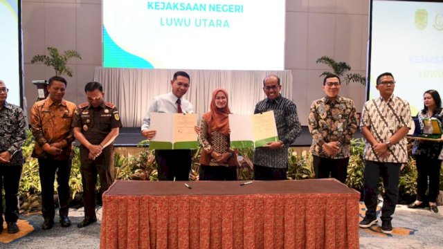 Bupati Luwu Utara, Indah Putri Indriani saat menghadiri Penandatanganan MoU antara BPJS Ketenagakerjaan dan Kejaksaan Negeri Luwu Utara.