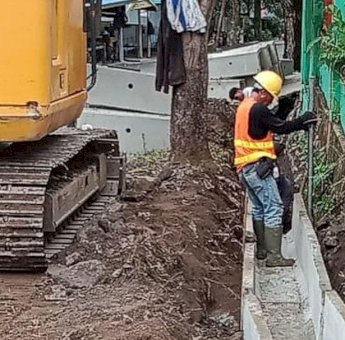 Drainase di Jalan Pemuda Dibenahi, Taufan Pawe Harap Cepat Rampung