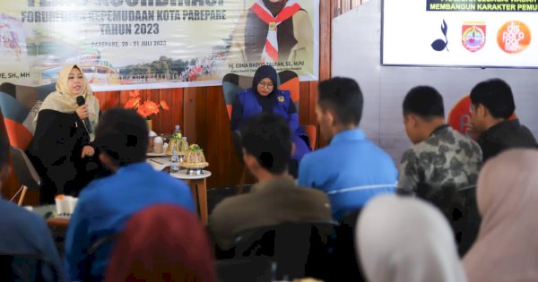 Erna Rasyid Taufan Perkokoh Nilai Spritualitas Pemuda di Parepare