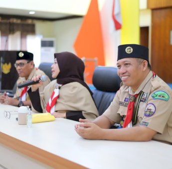 Erna Rasyid Taufan Lepas Peserta KPN Kwartir Cabang Gerakan Pramuka Kota Parepare