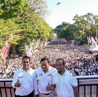 450 Ribu Warga Sulsel Ikuti Jalan Sehat Anti Mager Bareng Gubernur Andi Sudirman Menhan Prabowo