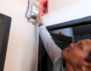 Pelanggan PLN di Makassar Langsung Rasakan Manfaat Meteran Listrik AMI