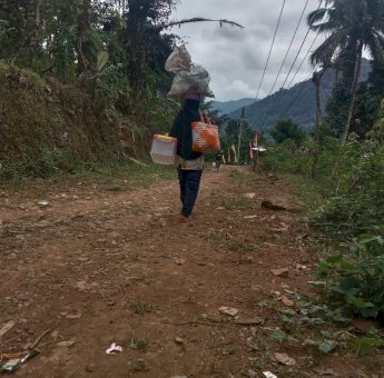 Jalan Masih Tanah, Derita Warga Pelosok di Sinjai Tak Dilirik Pemerintah