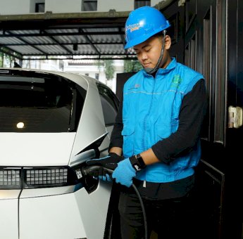 Dinilai Hemat dan Memudahkan, Masyarakat Nikmati Keuntungan Berkendara Listrik