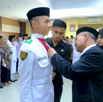 Kukuhkan Anggota Paskibraka Jeneponto, Ini Pesan Bupati Iksan Iskandar