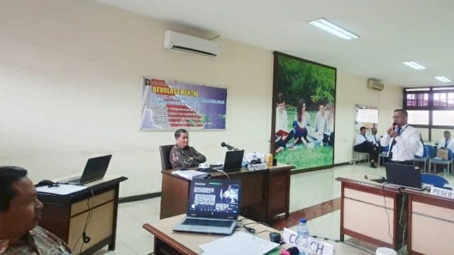 Aksi perubahan melalui Aplikasi Sipammase mendapatkan apresiasi dari Kepala BPSDM Kemenkumham Sulsel, Iwan Kurniawan, kemarin. (Dok. Humas Kanwil Kemenkumham Sulsel)