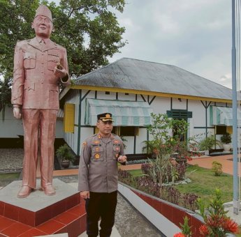 Kapolres AKBP Joni Mahardika Kunjungi Rumah Pengasingan Bung Karno di Ende