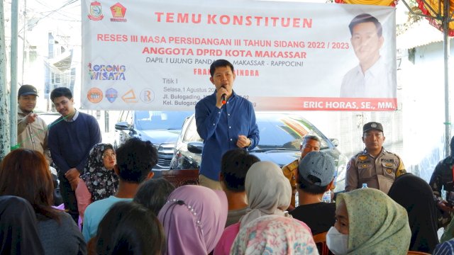 Ketua Fraksi Partai Gerindra DPRD Kota Makassar, Eric Horas menggelar kegiatan reses di Jalan Bulogading, Kelurahan Bulogading, Kecamatan Ujung Pandang, Makassar, Selasa (1/8/2023). (Foto: Istimewa)