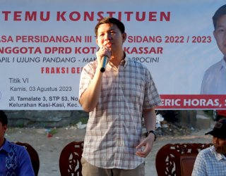 Tutup Rangkaian Resesnya, Eric Horas Serap Aspirasi Warga Kelurahan Kassi-Kassi