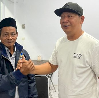 Pengusaha Alat Berat Enrekang Gabung NasDem, Wakafkan Anaknya Nyaleg di Dapil III