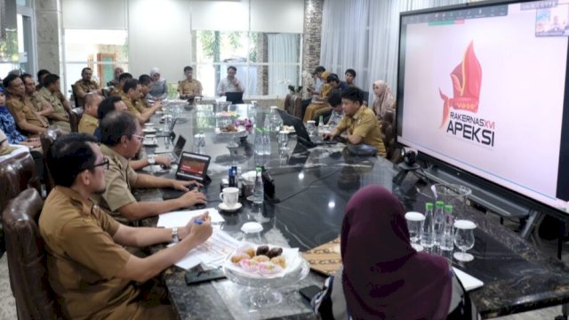 Wali Kota Makassar, Moh Ramdhan Pomanto memimpin rapat persiapan MIF dan Rakernas APEKSI XVI 2023. (Foto: Istimewa)