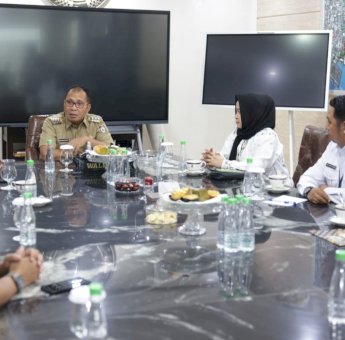 Pemkot dan KPU Makassar Sukseskan Kirab Pemilu 2024 di Pantai Losari