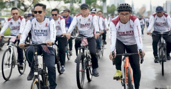 Danny Pomanto Ajak Wali Kota Peserta Rakernas APEKSI Gowes Keliling Kawasan CPI