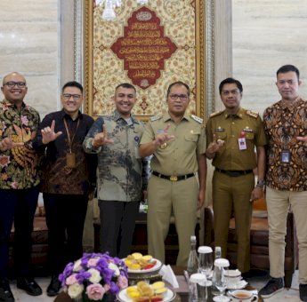 Danny Pomanto Tandatangani MoU Layanan Publik Perbankan dengan Bank Mandiri