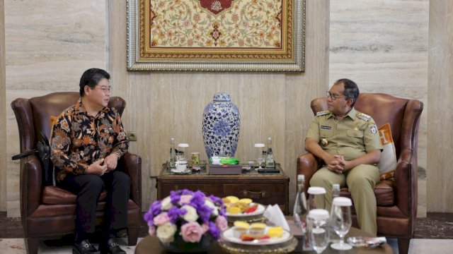 Wali Kota Makassar, Moh Ramdhan Pomanto menerima audiensi Kepala Kantor Konsuler Jepang Makassar, Ohashi Koichi di kediamannya, Jalan Amirullah, Makassar, Senin (31/7/2023). (Foto: Istimewa)