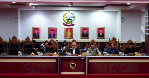 Gelar Paripurna, DPRD Sulsel Resmi Umumkan Pemberhentian Andi Sudirman Sebagai Gubernur