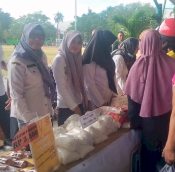 Pasar Murah Pemkot Parepare Diserbu Warga