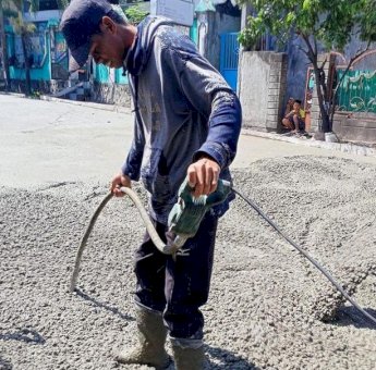 Taufan Pawe: Perbaikan Jalan untuk Kelancaran Aktivitas Warga