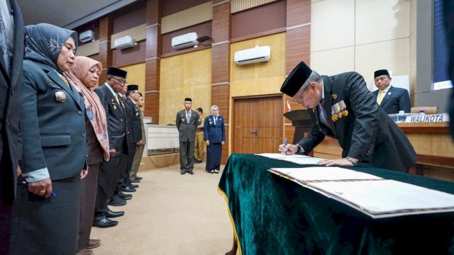 Wali Kota Parepare Lantik 12 Pejabat, Pesankan Bagian Dari Kemajuan Organisasi Pemerintahan