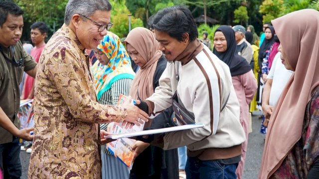 Pemkot Parepare Salurkan Rastra Peduli, Ini Kata Wali Kota Taufan Pawe