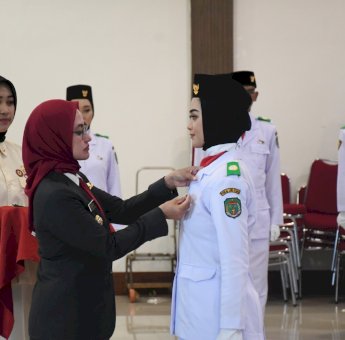 Bupati Luwu Utara Kukuhkan 73 Pasukan Pengibar Bendera Pusaka