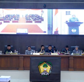 Delapan Fraksi Setujui Ranperda PDRD Agar Dibahas Lebih Lanjut