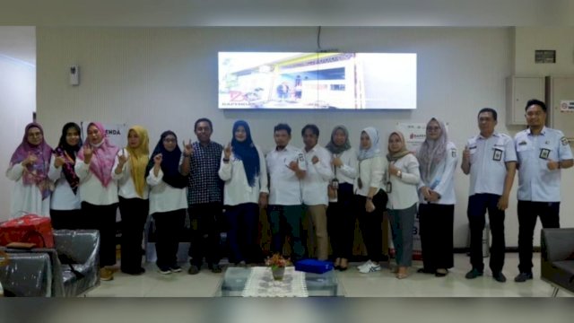 Bapenda Kota Makassar menerima Kunjungan kerja dari Bapenda Kabupaten Kutai Timur di Kantor Bapenda Makassar, Rabu (26/7/2023). (Foto: Istimewa)