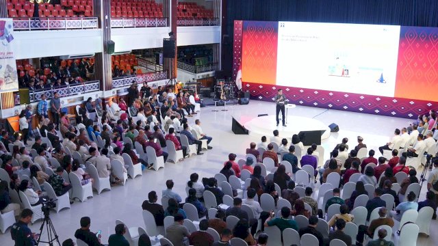 Menteri Hukum dan Hak Asasi Manusia RI Yasonna H. Laoly saat memberikan arahan pada "Satu Jam Bersama Menkumham", di Universitas Udayana, Bali, Jumat (01/09/2023). (Dok. Humas Kanwil Kemenkumham Sulsel)