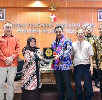Kunjungi Kantor Bawaslu Sulsel, Ini yang Disampaikan Pj Gubernur Bahtiar Baharuddin