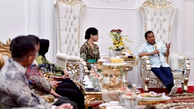 Pj Gubernur Sulsel Bahtiar Baharuddin, saat menerima Audiensi Pimpinan OJK RI, Minggu (10/09/2023). (Istimewa)