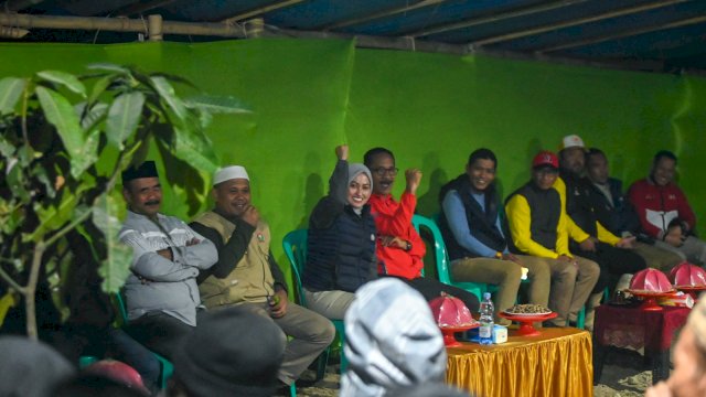 Bupati Luwu Utara Indah Putri Indriani (tengah) saat berkunjung ke Kecamatan Seko beberpa waktu yang lalu. FOTO/PROTOKOL LUWU UTARA