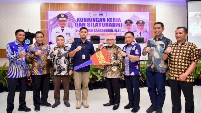 Pj Gubernur Sulsel Bahtiar Baharuddin, saat menghadiri Acara silaturahmi dengan Pemerintah Kabupaten Bantaeng, Kamis (21/09/2023). (Istimewa)