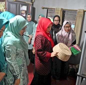 Selama Dua Hari, Sofha Marwah Kunker Monitoring Program Dekranasda di Bantaeng, Bulukumba dan Takalar