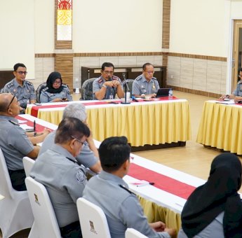 Liberti Sitinjak Internalisasikan Sistem CorpU ke Pejabat Administrasi dan Pengawas Kemenkumham Sulsel