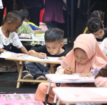 Puluhan Siswa TK dan SD Meriahkan Perlombaan Mewarnai HKG PKK Kabupaten Gowa
