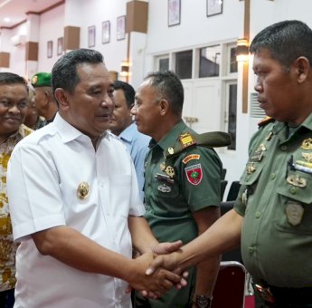 Pj Gubernur Sulsel Sampaikan Arahan Diakhir Masa Jabatan Fashar Padjalangi dan Ambo Dalle di Bone