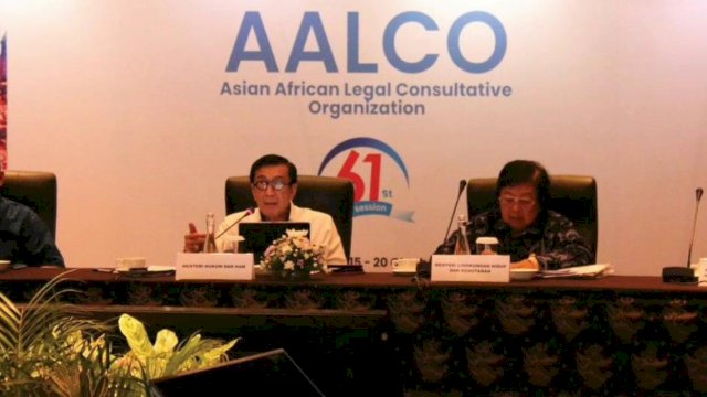 Menkumham RI Yasonna H. Laoly saat membahas rencana penyelenggaraan sesi tahunan Asian-African Legal Consultative Organization (AALCO) ke-61 di Bali pada 15 hingga 20 Oktober 2023 mendatang. (Dok. Humas Kanwil Kemenkumham Sulsel)