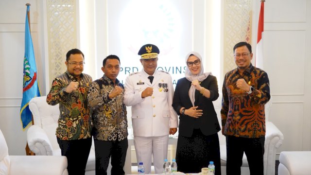 Penjabat Gubernur Sulsel, Bahtiar Baharuddin saat melakukan kunjungan silaturahmi ke Kantor DPRD Sulsel, Jalan Urip Sumoharjo, Makassar, Rabu (6/9/2023). (Foto: Istimewa)
