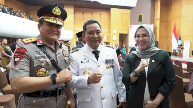 Ketua DPRD Sulsel, Andi Ina Kartika Sari (kanan) saat menghadiri pelantikan Bahtiar Baharuddin sebagai Pj Gubernur Sulsel di Jakarta, Selasa (5/9/2023). (Foto: Istimewa)