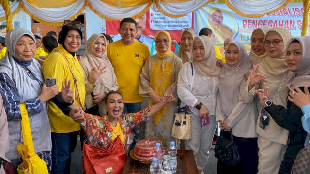 Liestiaty Fachruddin NA dan Munafri Arifuddin saat menghadiri acara sosialisasi pencegahan stunting yang dihelat Generasi Muda Pemerhati Stunting (Gempasting) di Kelurahan Maricaya Baru, Kecamatan Makassar, Kota Makassar, Sabtu (16/9/2023). (Foto: Istimewa)