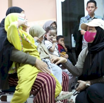 Percepat Penurunan Stunting, Fatmawati Rusdi Ingatkan Peranan Orang Tua